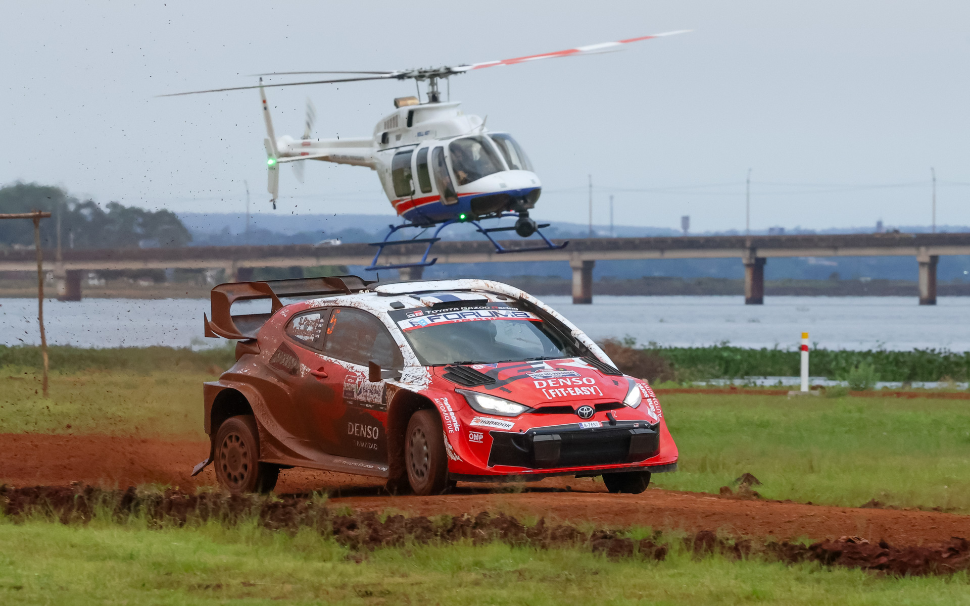 5号車（サミ・パヤリ、マルコ・サルミネン組）