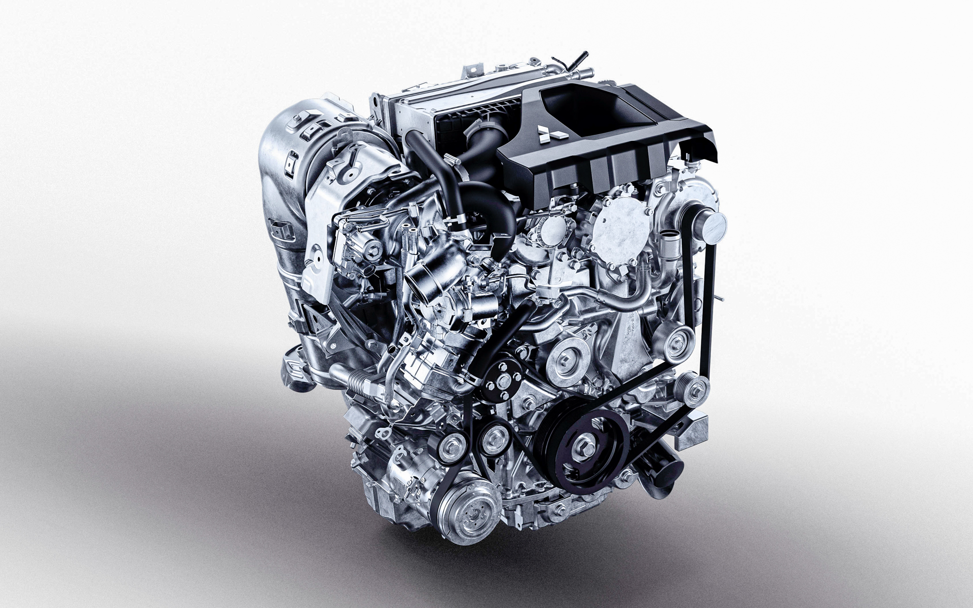 最高出力150kW（201PS）/3500rpm、最大トルク480Nm/1750-2500rpmを発生する直列4気筒2.4リッタークリーンディーゼルエンジンを搭載（一部仕様では最大トルクは470Nmとなる）