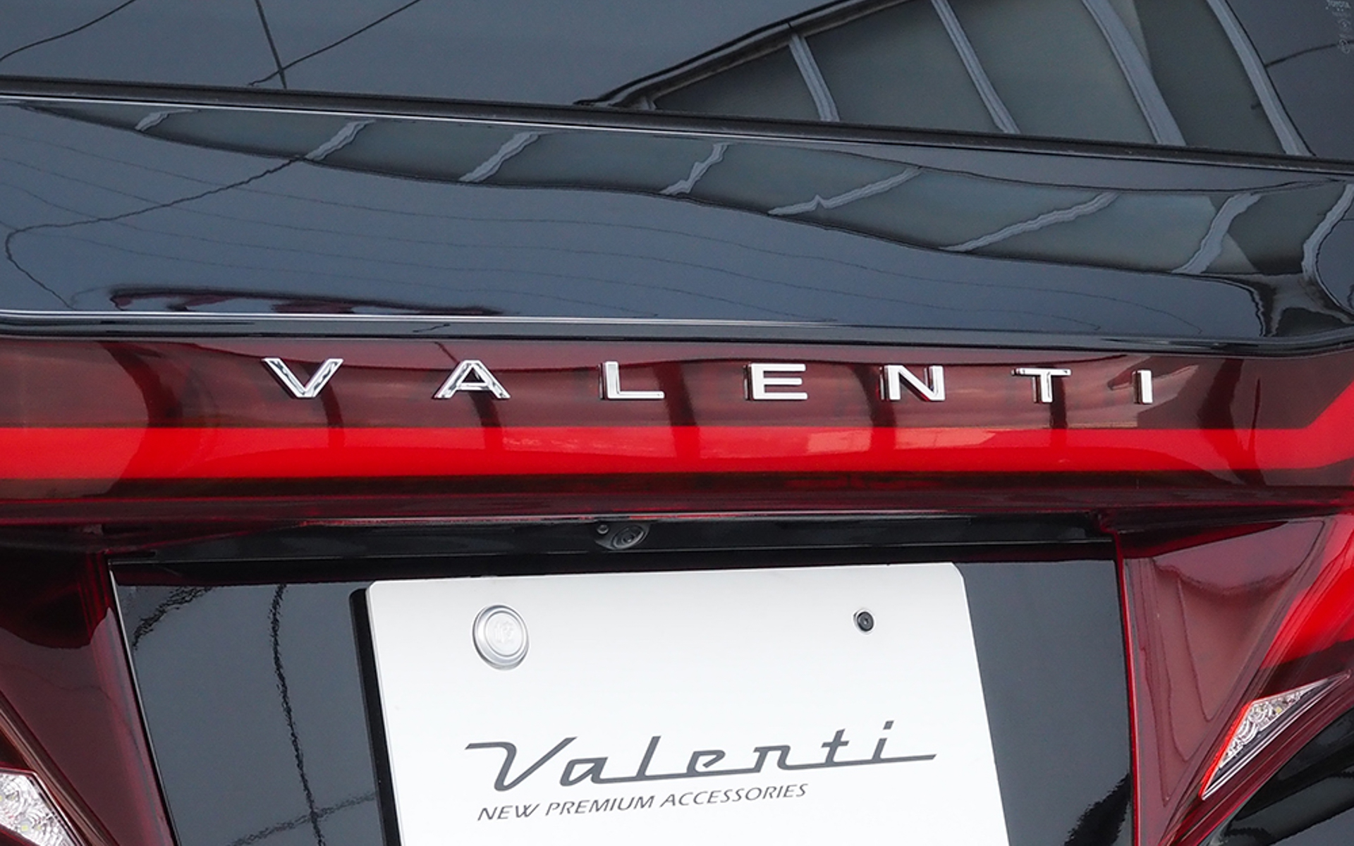 VALENTIロゴ装着イメージ