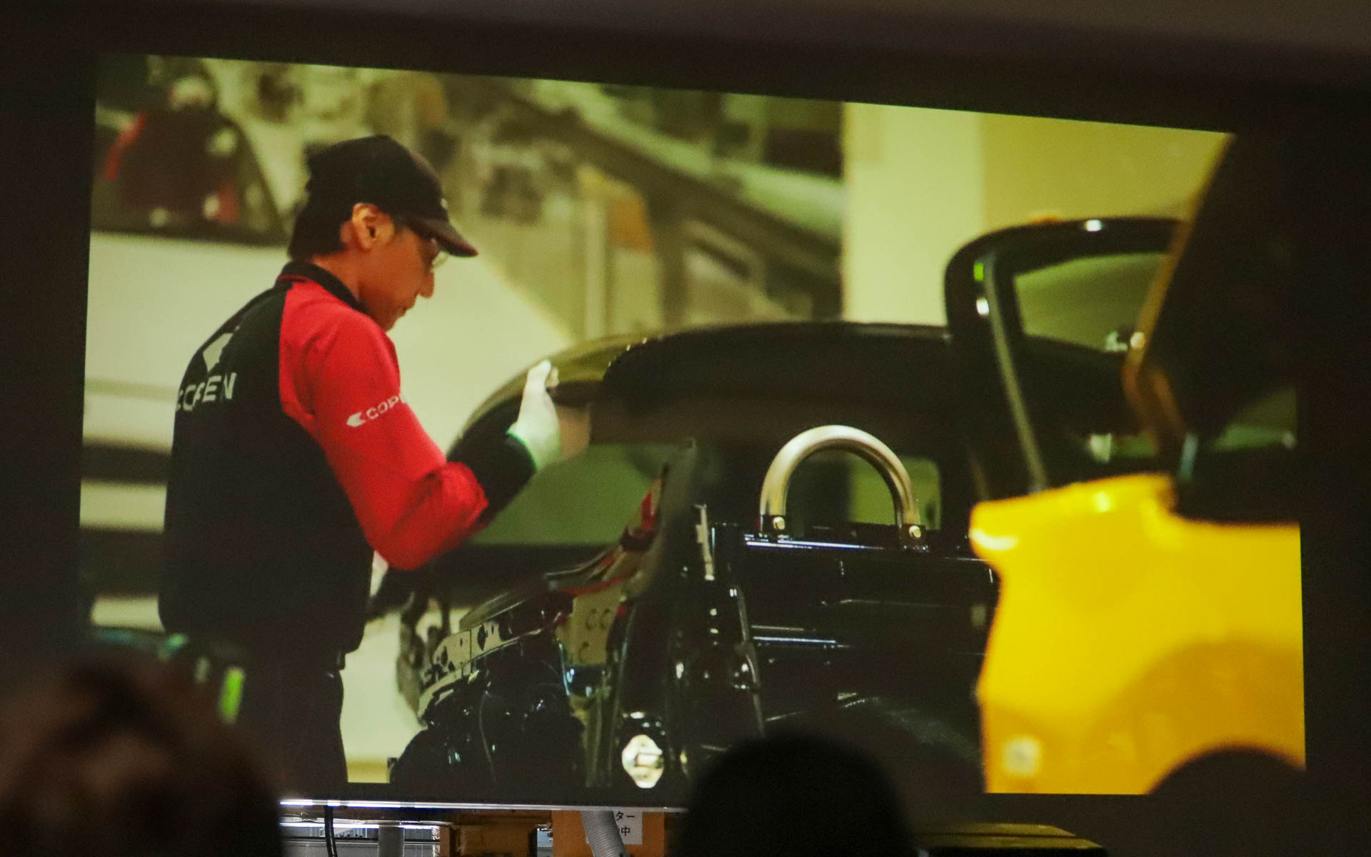 コペンの生産終了日前に撮影されたコペンファクトリーのムービーもお披露目された