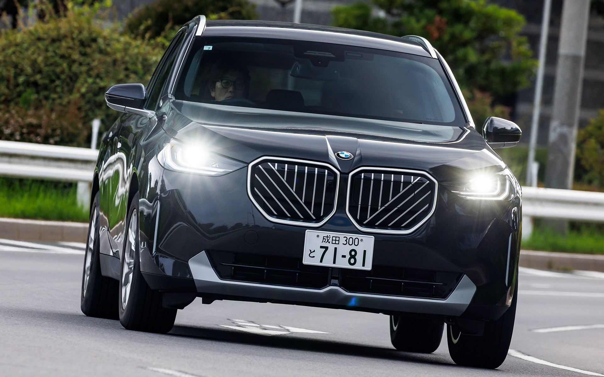 ディーゼル仕様の「X3 20d xDrive オリジナル」（787万円）。ボディサイズは4755×1920×1660mm（全長×全幅×全高）、ホイールベースは2865mm