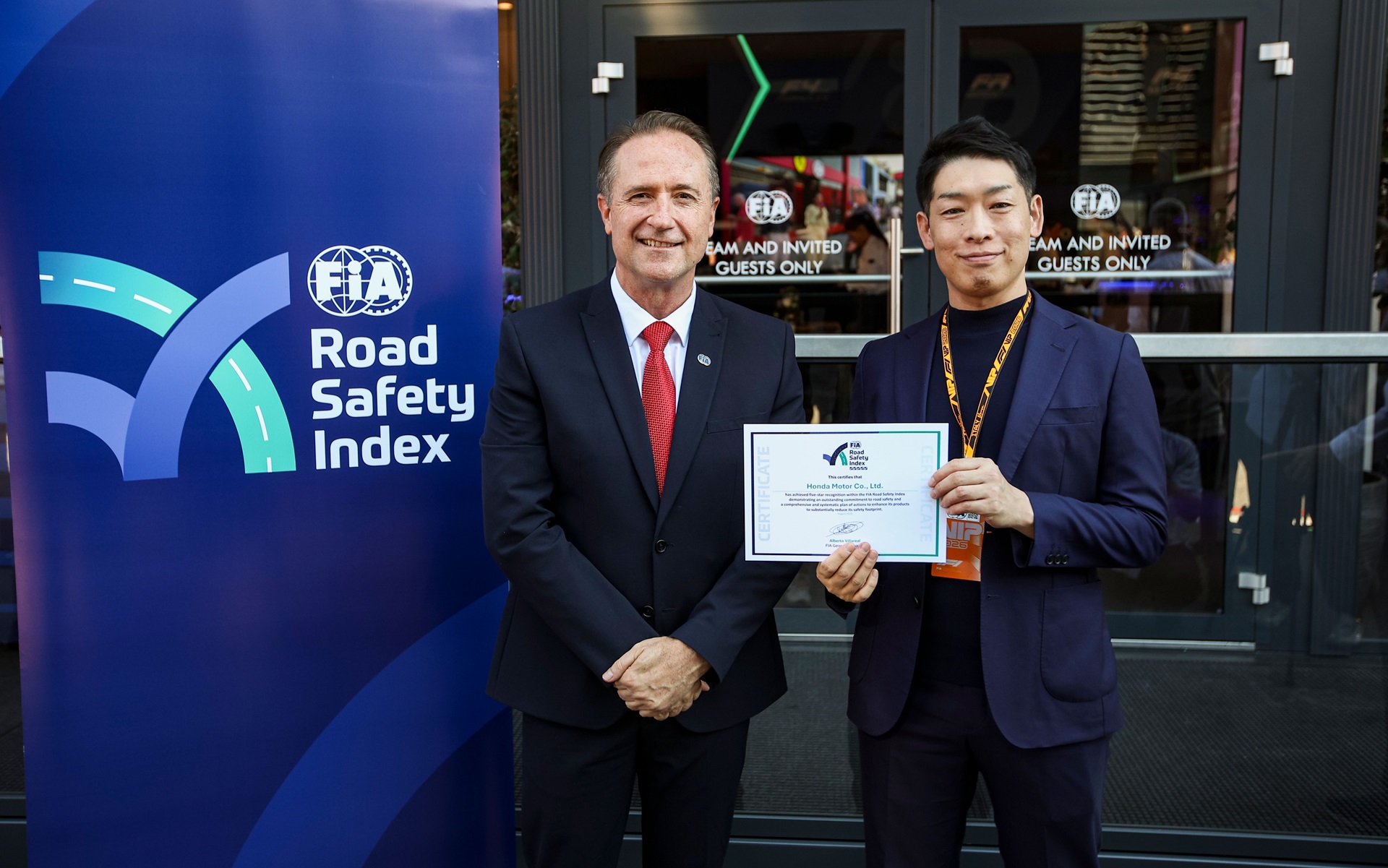 ホンダがFIAの交通安全評価指標「FIA Road Safety Index」で世界初の5スター獲得した。授賞式は9月に開催されたFIAフォーミュラ・ワン世界選手権のイタリアグランプリの会場モンツァ・サーキットで行なわた