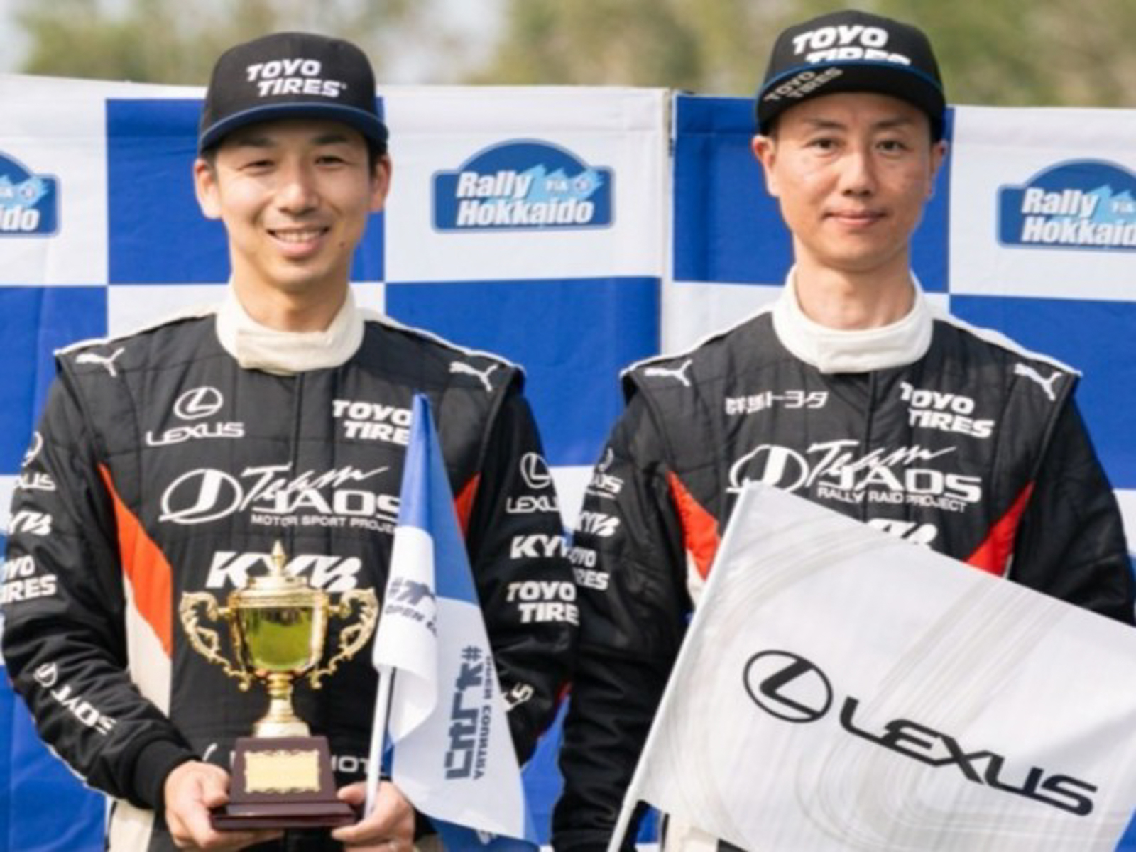 ドライバー能戸知徳選手（左）、コ・ドライバー田中一弘選手（右）