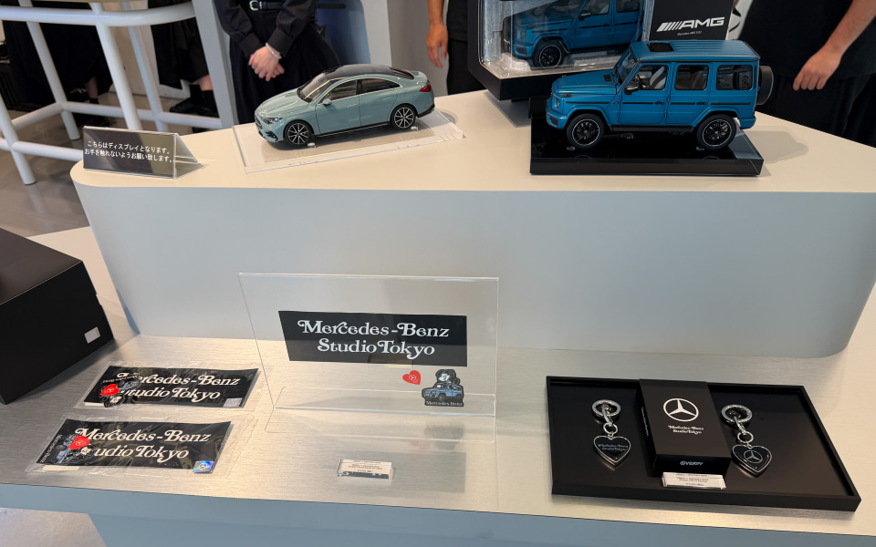 メルセデス・ベンツとグラフィックアーティストVERDY氏のコラボ、新型