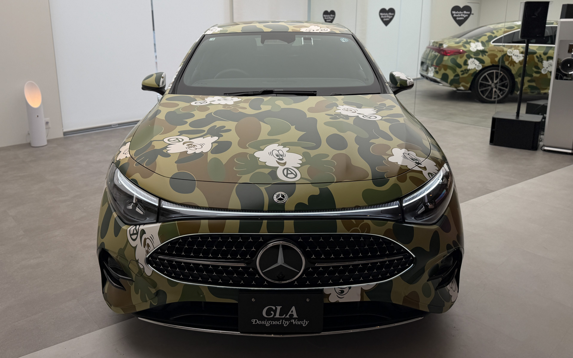 新型「CLA」のアートカー