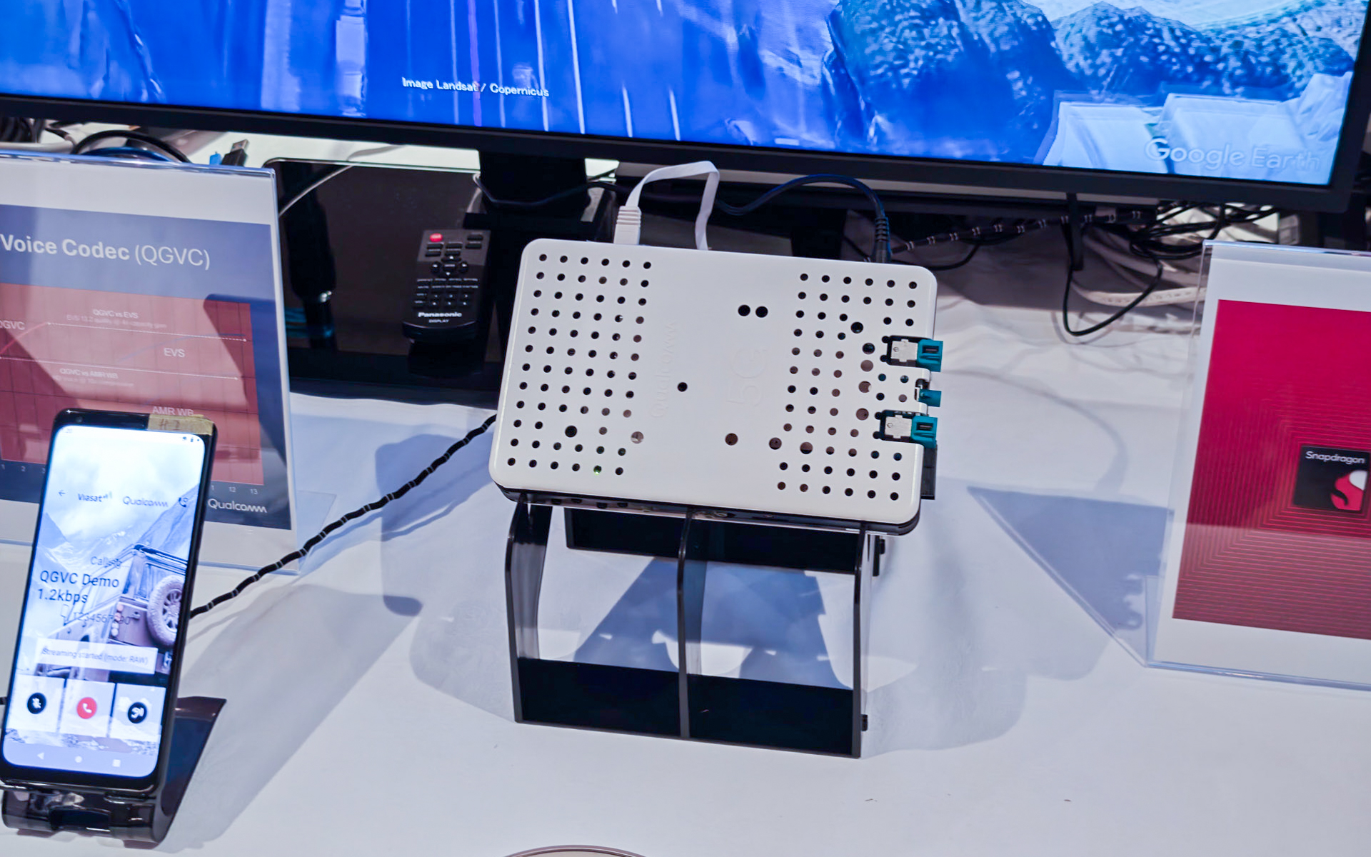 衛星通信（NB-NTN）を利用したデモ