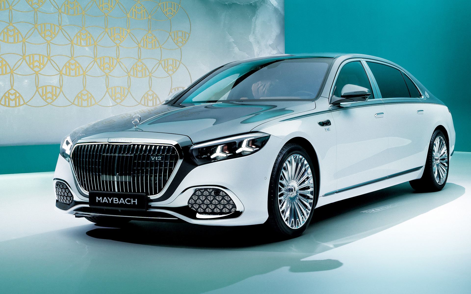 新型「メルセデス・マイバッハ Sクラス」