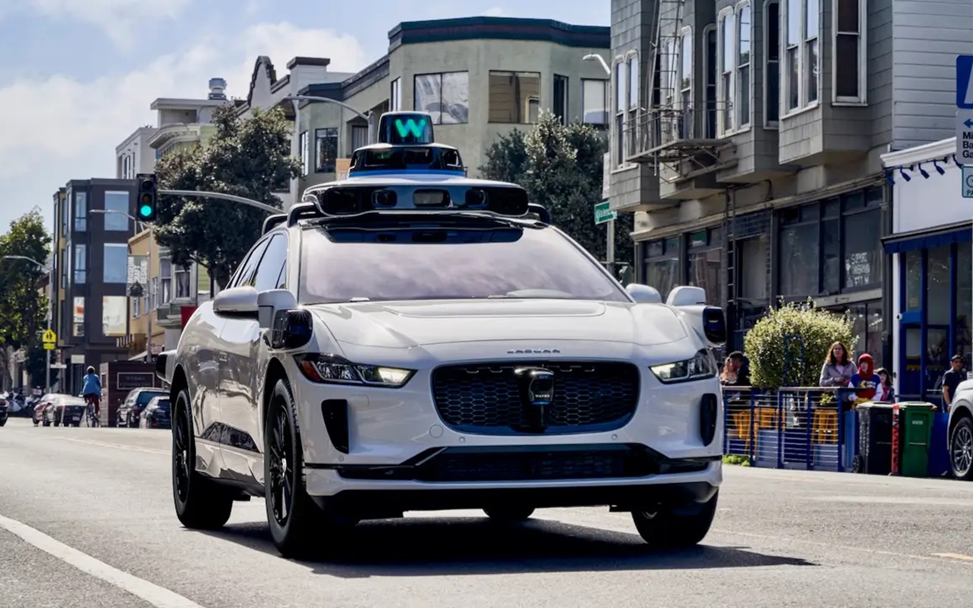 初期の導入車両はすべてジャガーのバッテリEV「I-PACE」を使用する予定