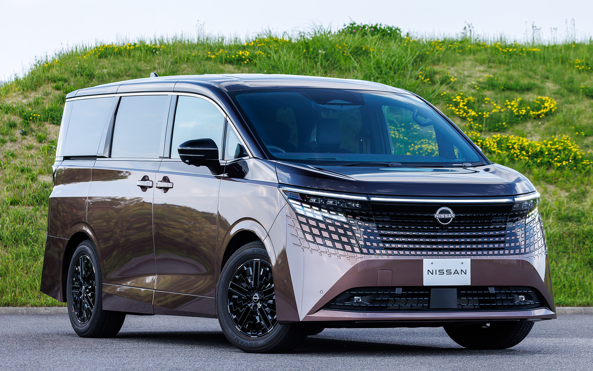新型「エルグランド」