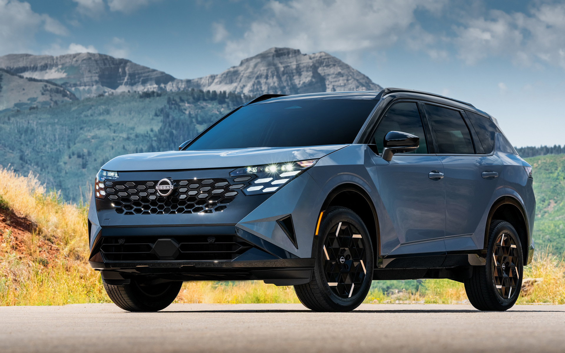 Nissan Rogue Hybrid 2027, вид спереди три четверти