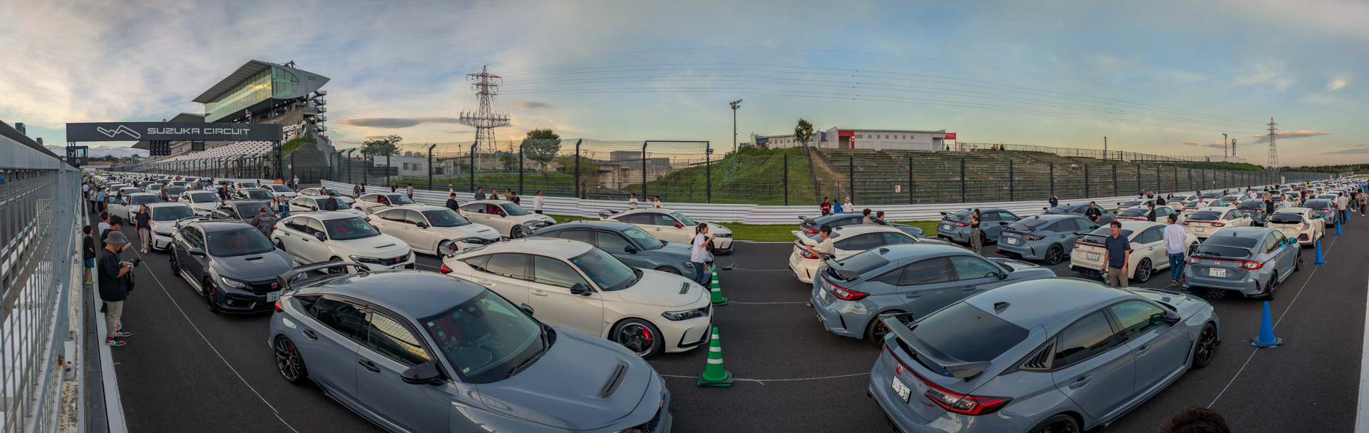 鈴鹿サーキットのホームストレートを埋め尽くしていたTYPE R