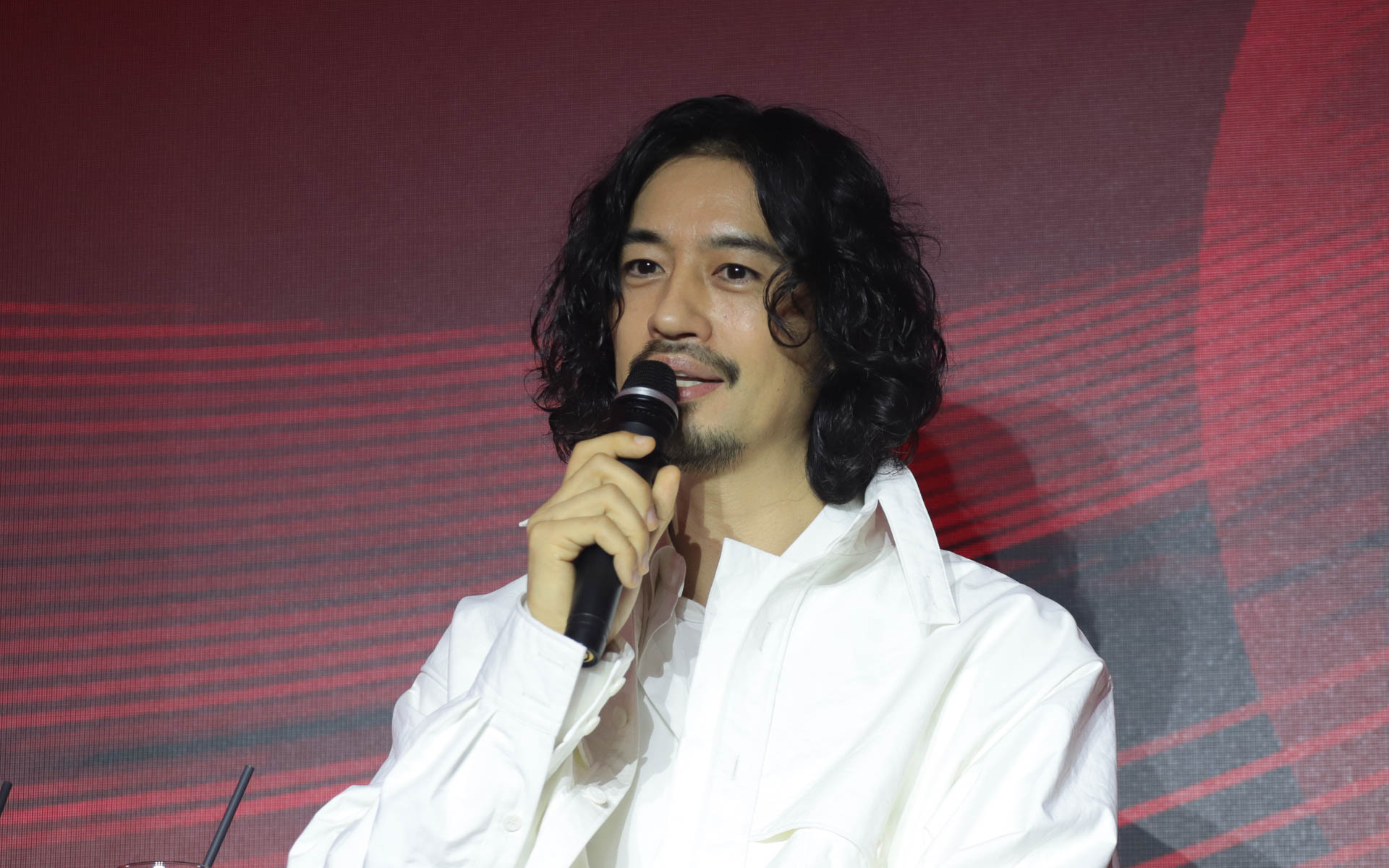 斎藤工氏