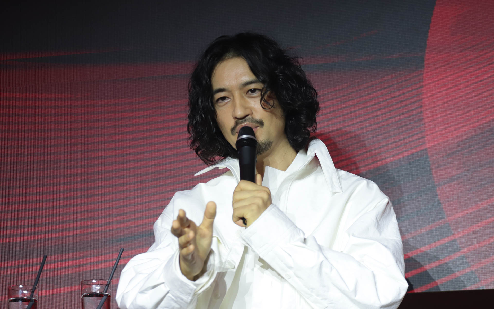 イタリア映画については「単に美しいだけでなく、人間の醜さや欲望といったものを隠さずに、洗練と猥雑さ、あるいは本能のようなものが同居している点が魅力」と語った斎藤工氏