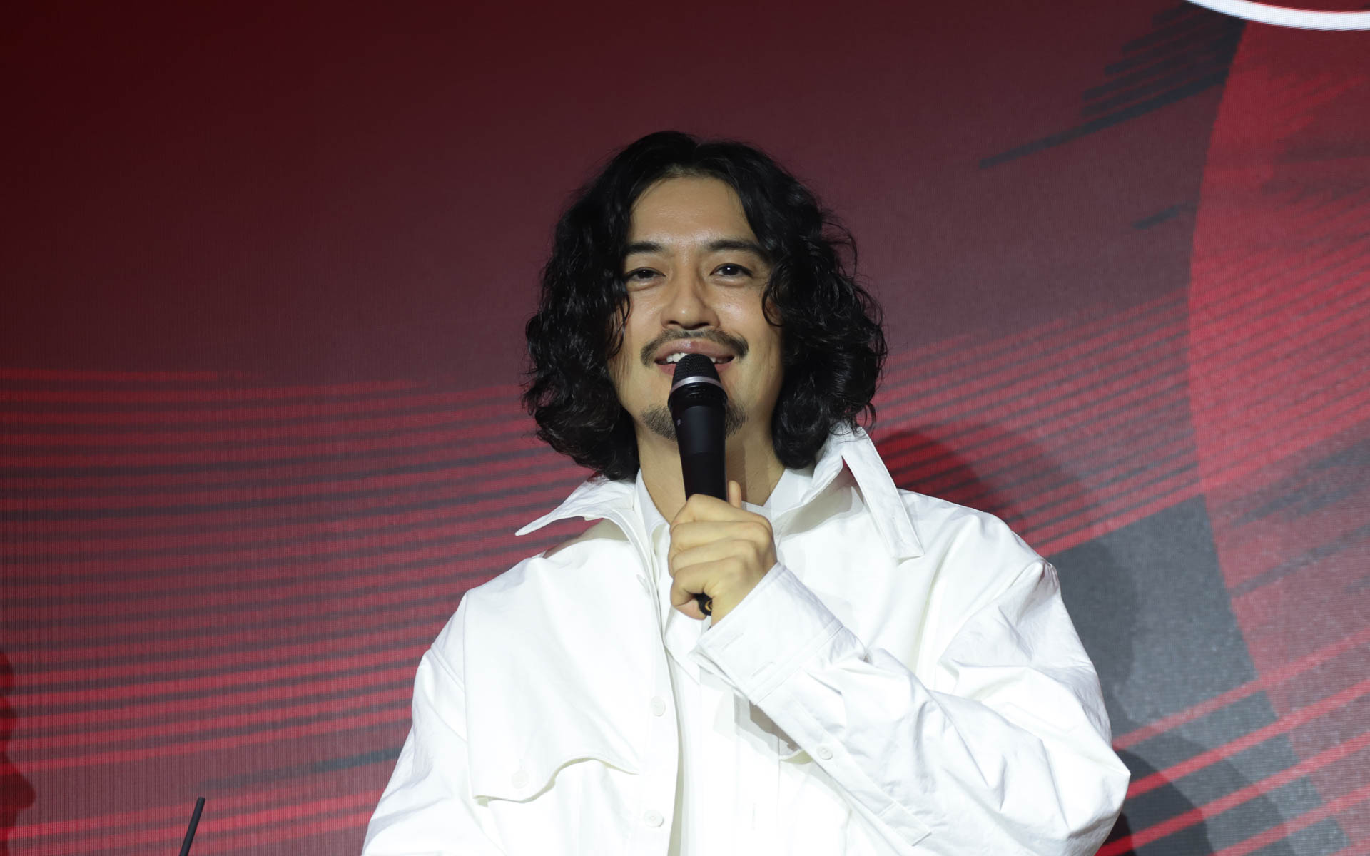 イタリア映画については「単に美しいだけでなく、人間の醜さや欲望といったものを隠さずに、洗練と猥雑さ、あるいは本能のようなものが同居している点が魅力」と語った斎藤工氏