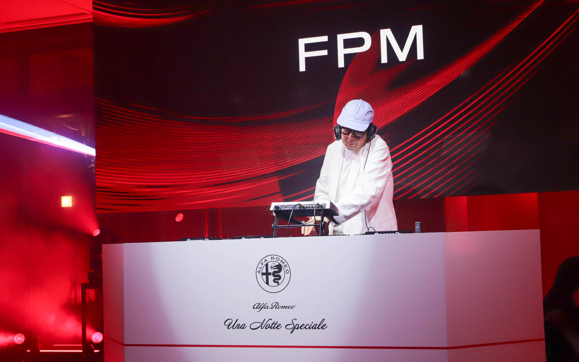 イベントの最後には、FPM 田中氏によるDJプレイも行なわれた
