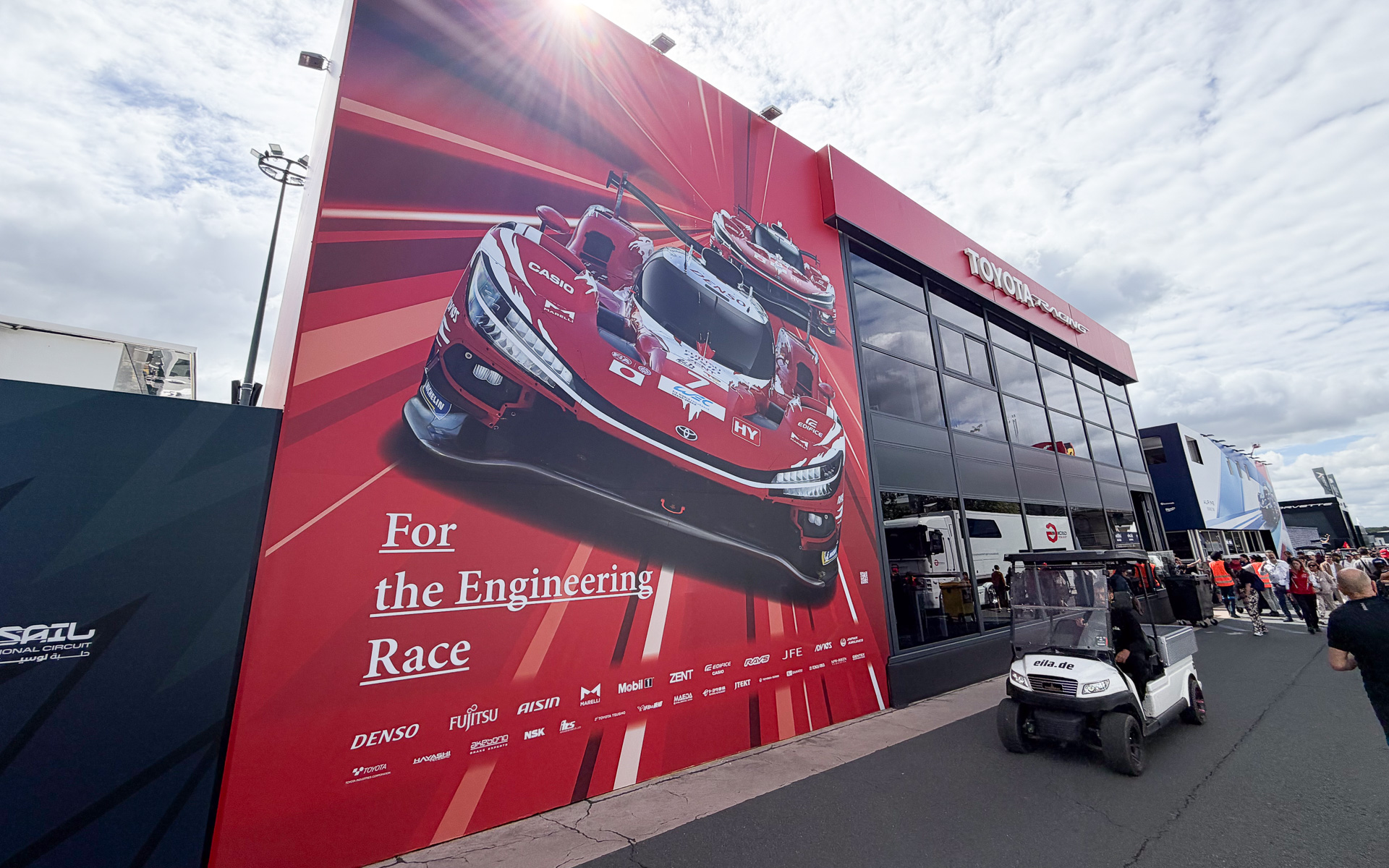 2026年のル・マン24時間レースを優勝したトヨタレーシング。「For the Engineering Race」を掲げて戦った