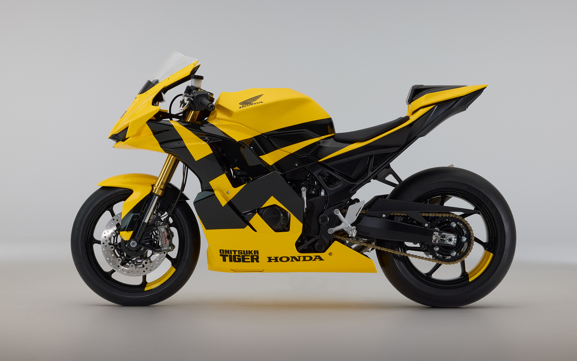 Onitsuka Tiger Honda Mid Sports Concept