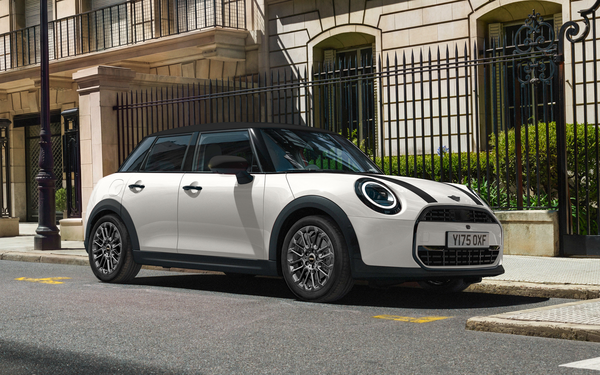 MINI Cooper 5-Door C Sloane Street Edition