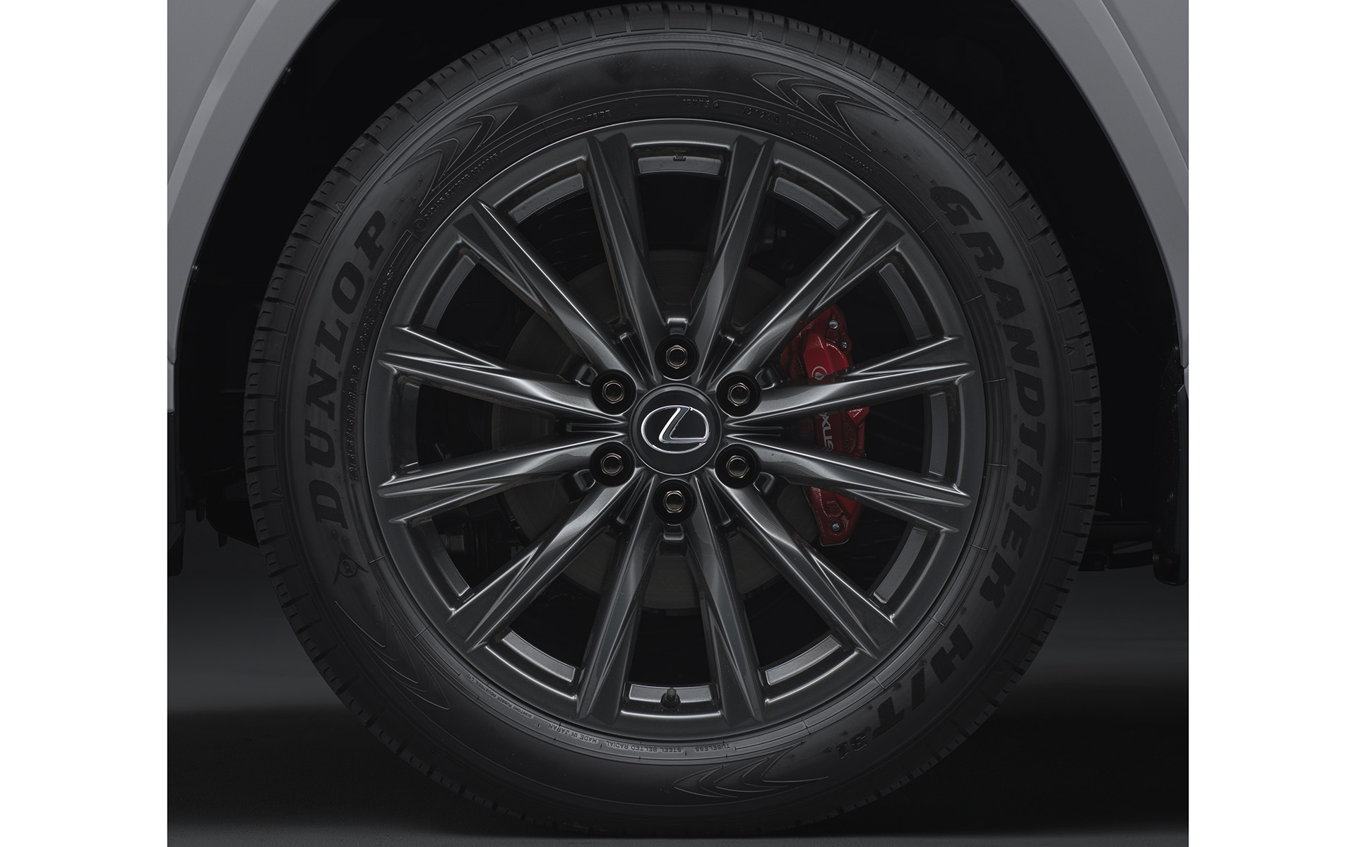 265/50R22タイヤ＆“F SPORT”鍛造アルミホイール（スーパーグロスブラックメタリック塗装）