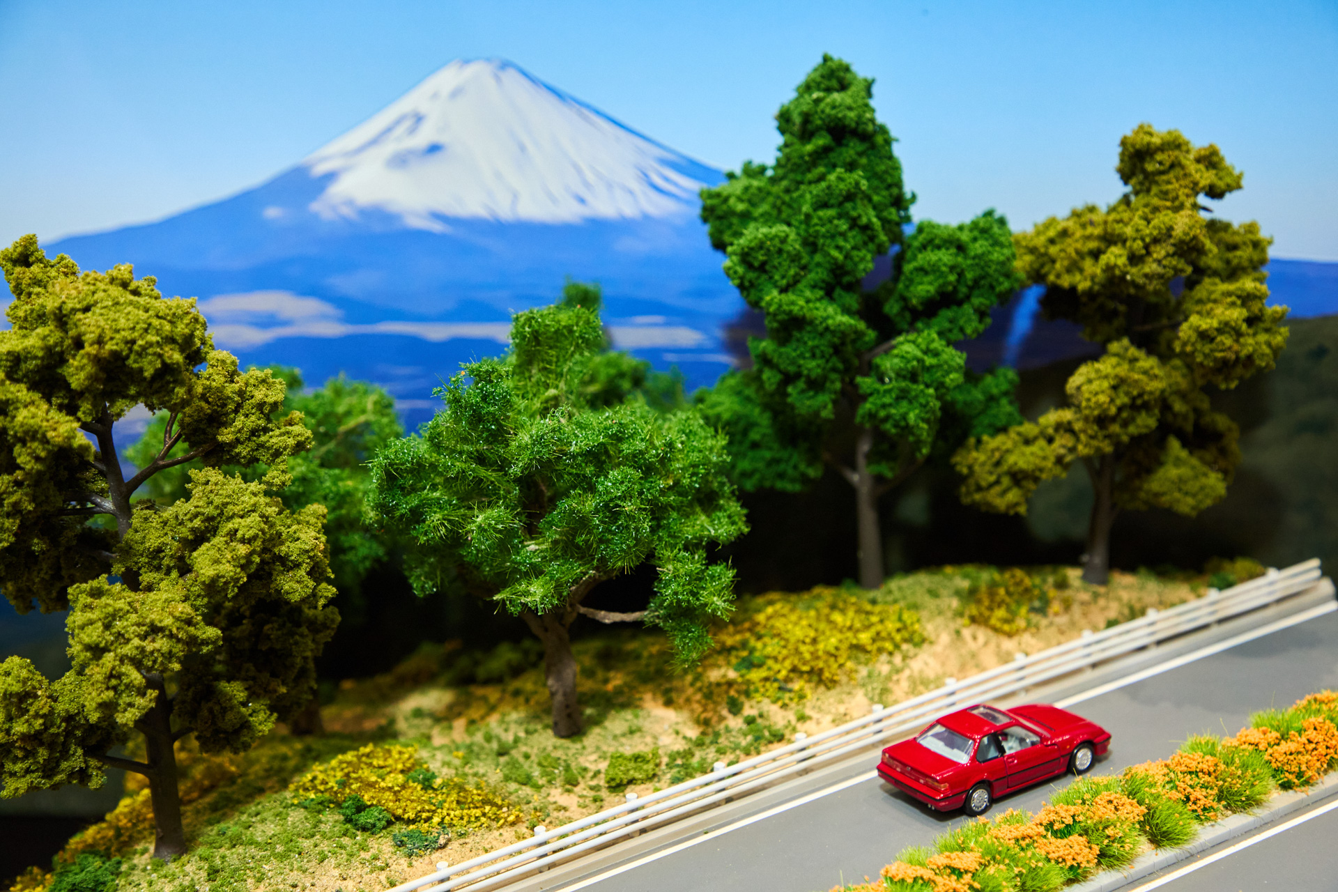 トミカ専用リアルジオラマ展示例