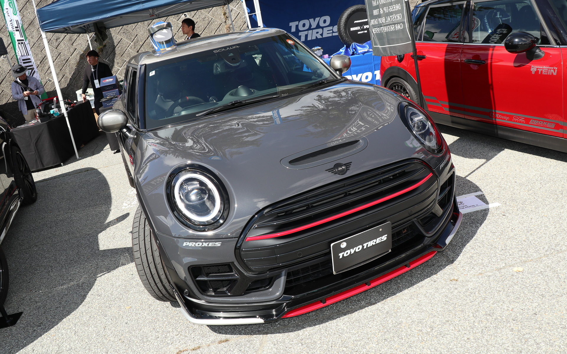「PROXES Sport 2」を装着したMINI COOPER 5-Door