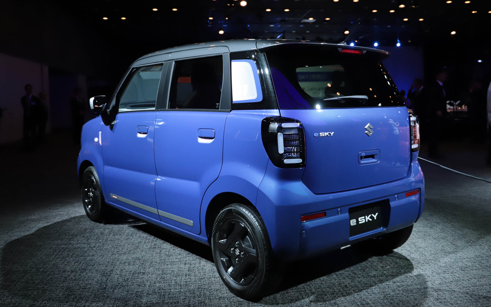 彩りを添える「MILD SPORTY（マイルドスポーティー）」のスタイルアクセサリー装着車