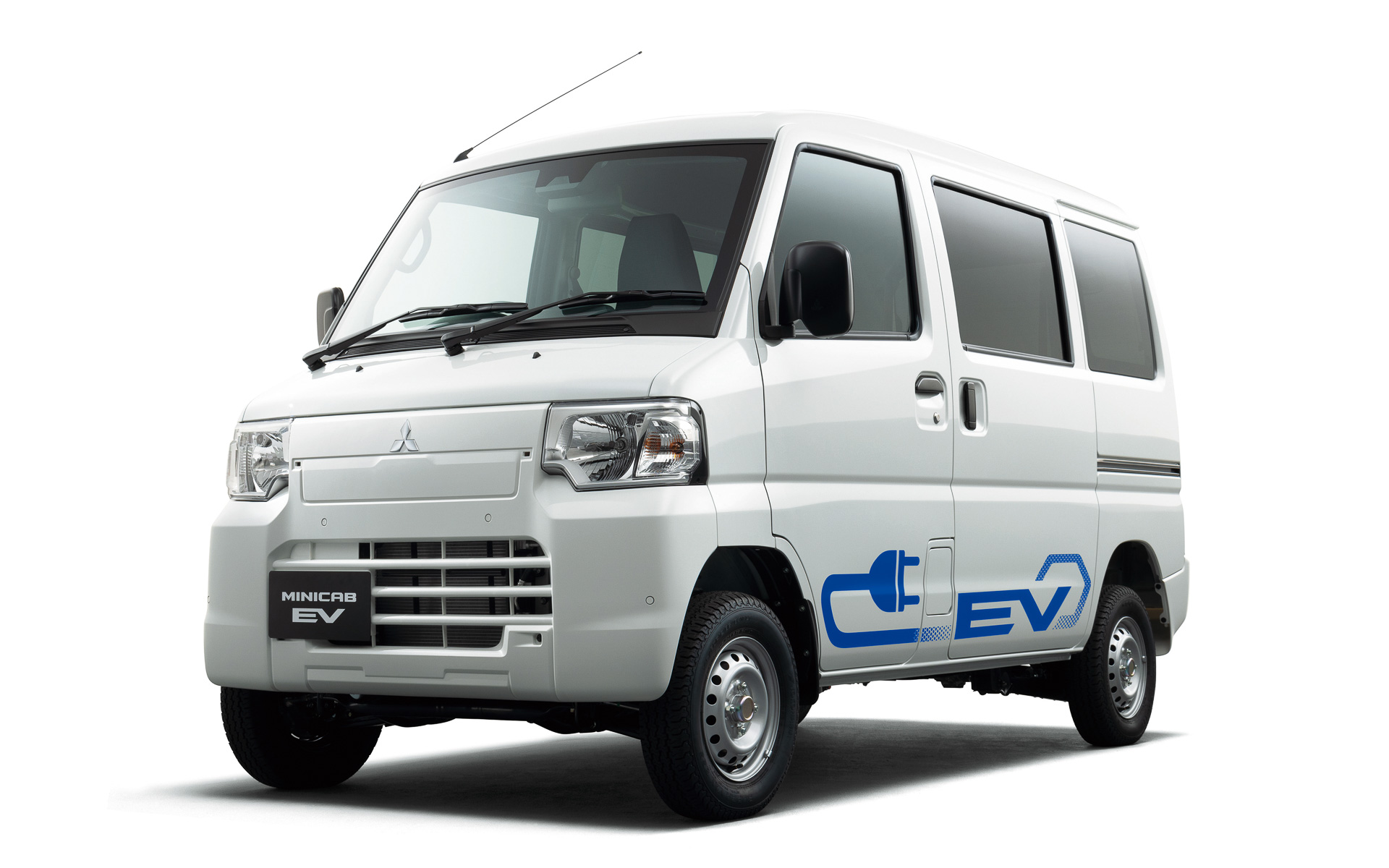 三菱自動車「ミニキャブ EV」