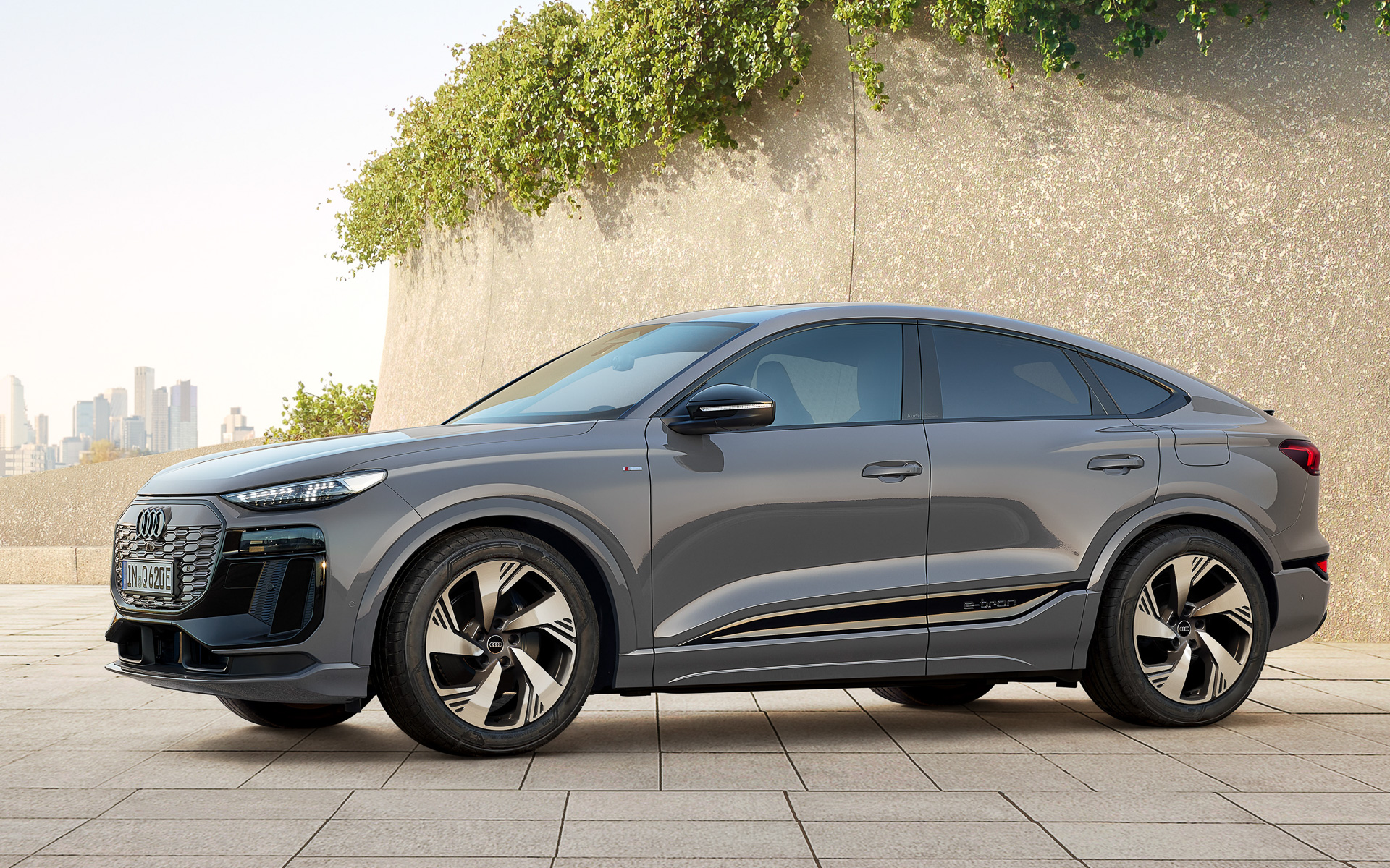 Q6 Sportback e-tronのボディサイズは4770×1940×1660mm（全長×全幅×全高）