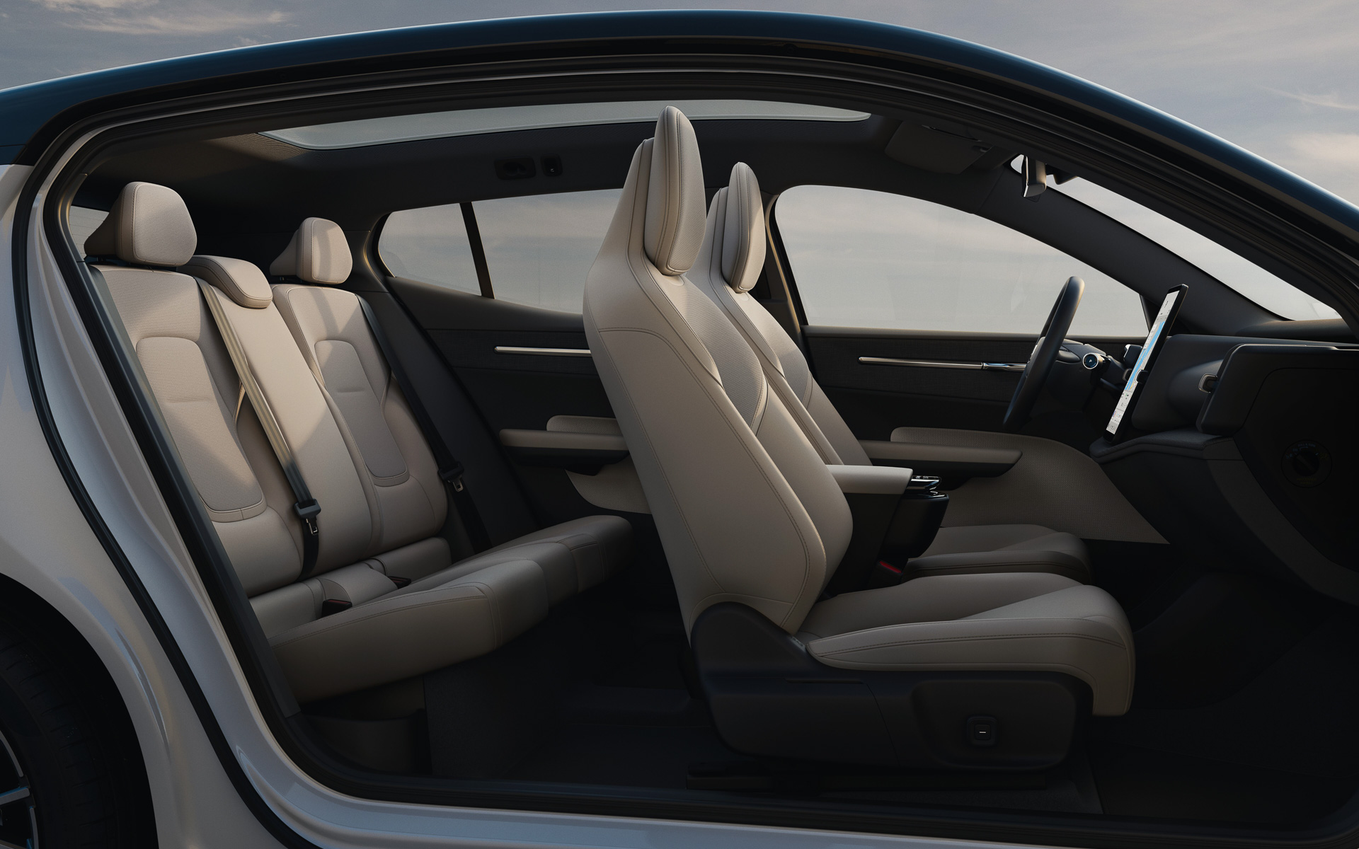 Ultra P5 Long Range ElectricとUltra P8 AWD Electricでは“北欧の晩夏に訪れる夕暮れ”からインスピレーションを得たという「ハーヴェスト」トリムを導入