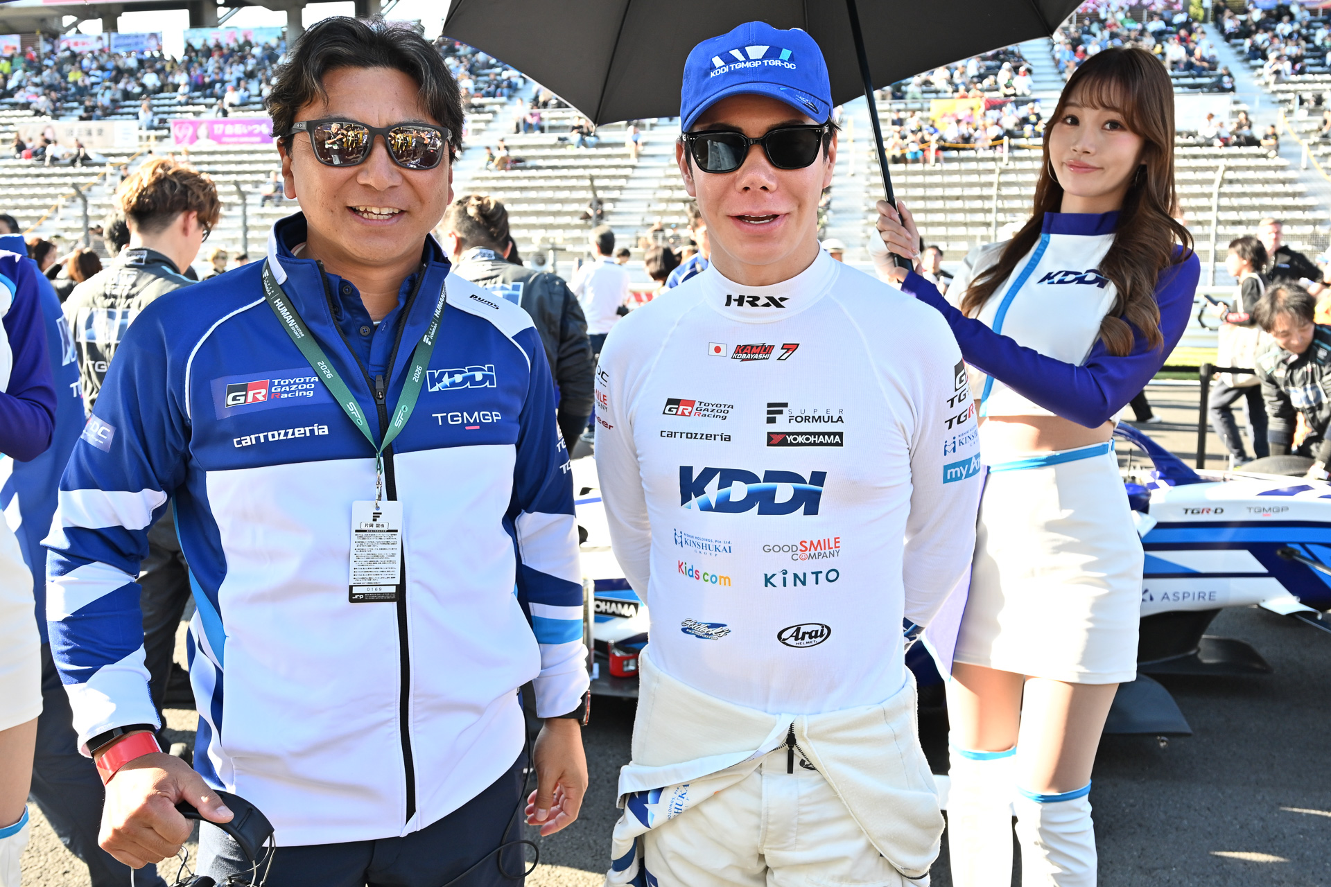 パイオニアがサポートするKDDI TGMGP TGR-DC 7号車 小林可夢偉選手（右）と監督の片岡龍也氏（左）