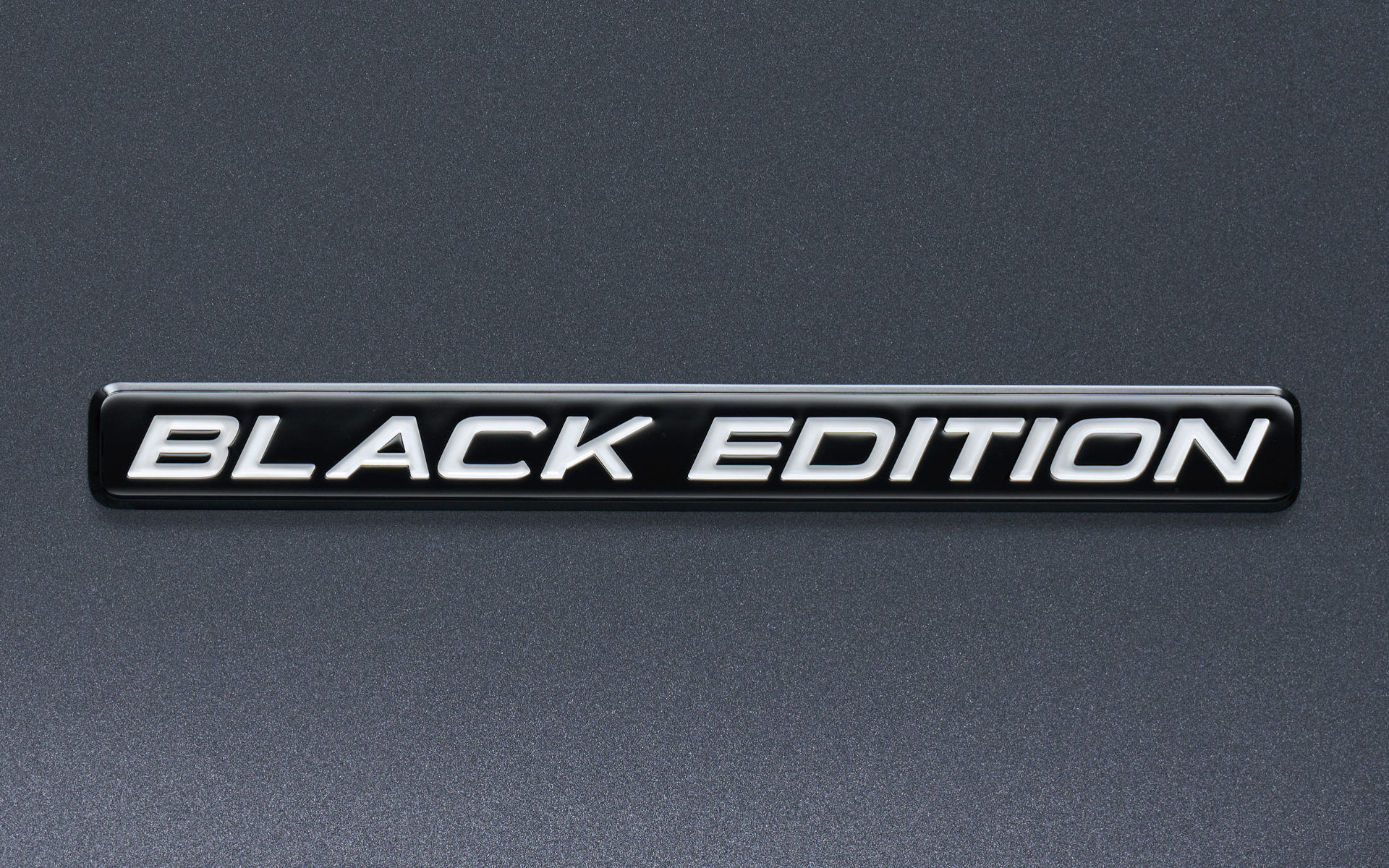 BLACK EDITION専用エンブレム