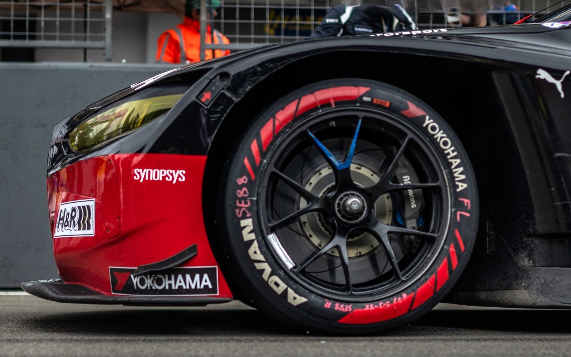 ADVAN装着車は2020年と2023年にもNLS Speed Trophyを獲得している