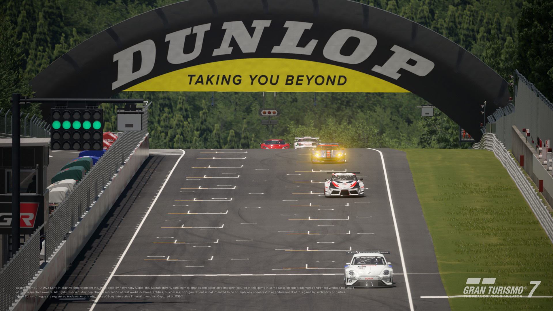 新コース「スポーツランドSUGO」を収録