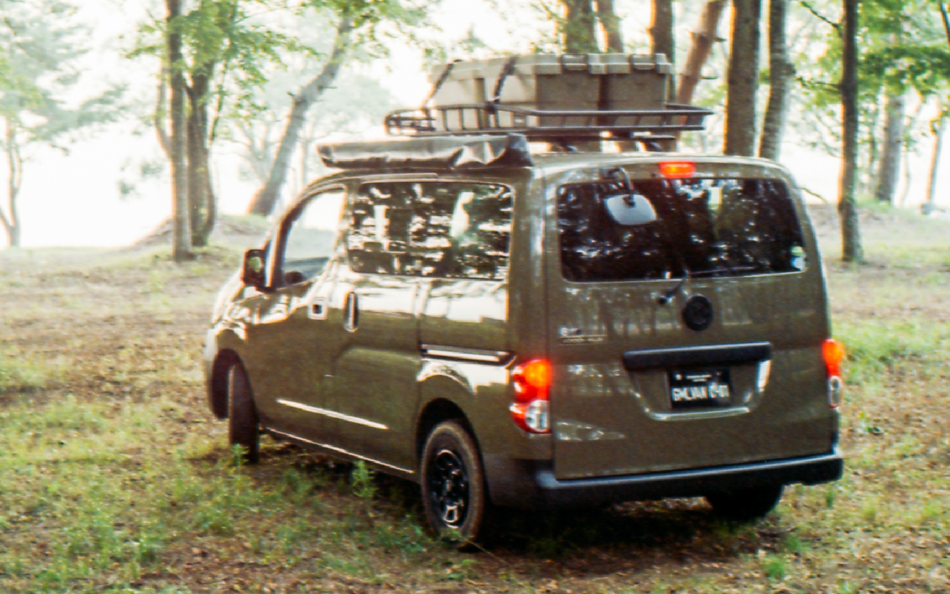 日産NV200ベースの車中泊仕様車「GMLVAN C-01」