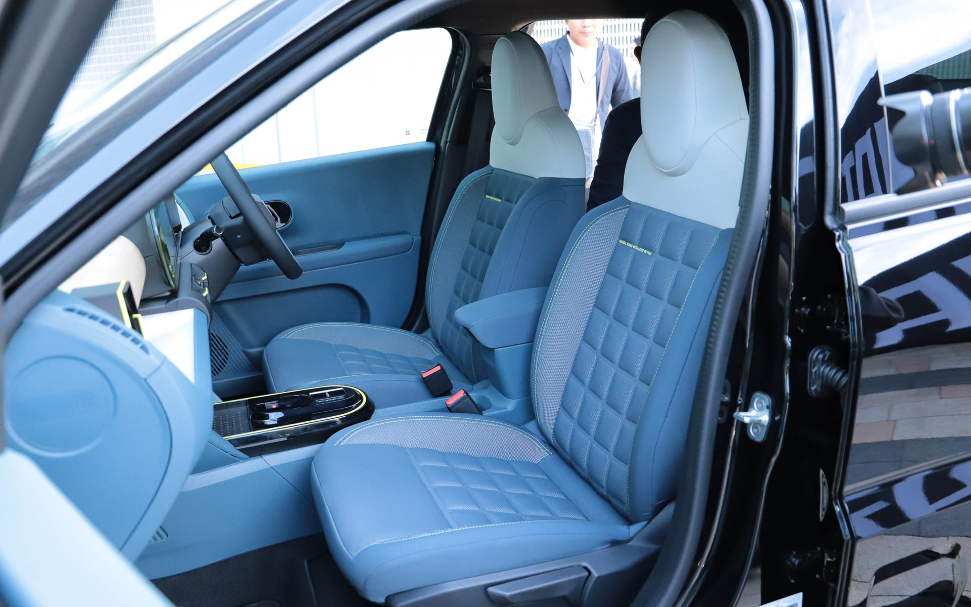 La Primaの専用シートには「PANDA MADE WITH LOVE IN FIAT」のレタリングが施される