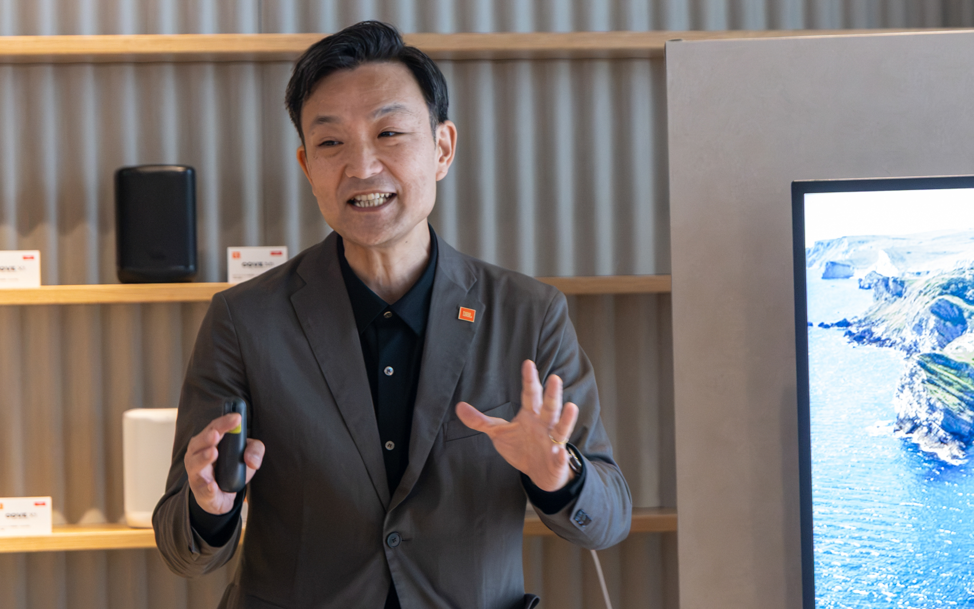 ハーマンインターナショナル マーケティング部 シニアマネージャーの濱田直樹氏が解説を実施