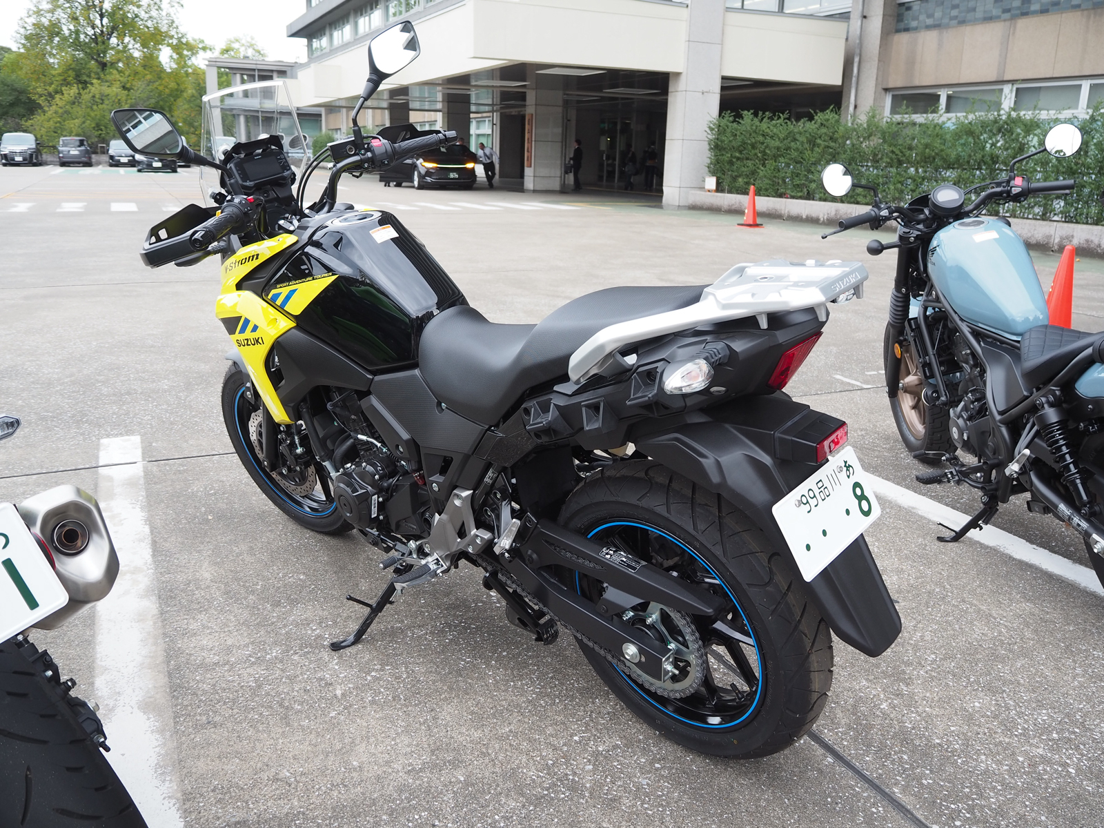 スズキ「V-Strom 250」