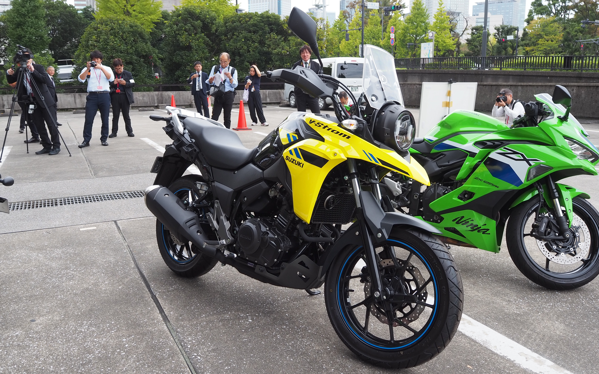 スズキ「V-Strom 250」