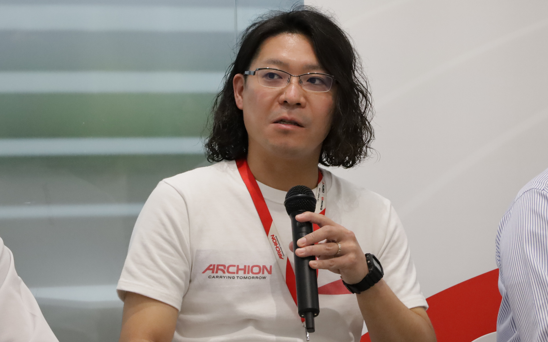 プロセス領域を担当する日野出身の端本健氏