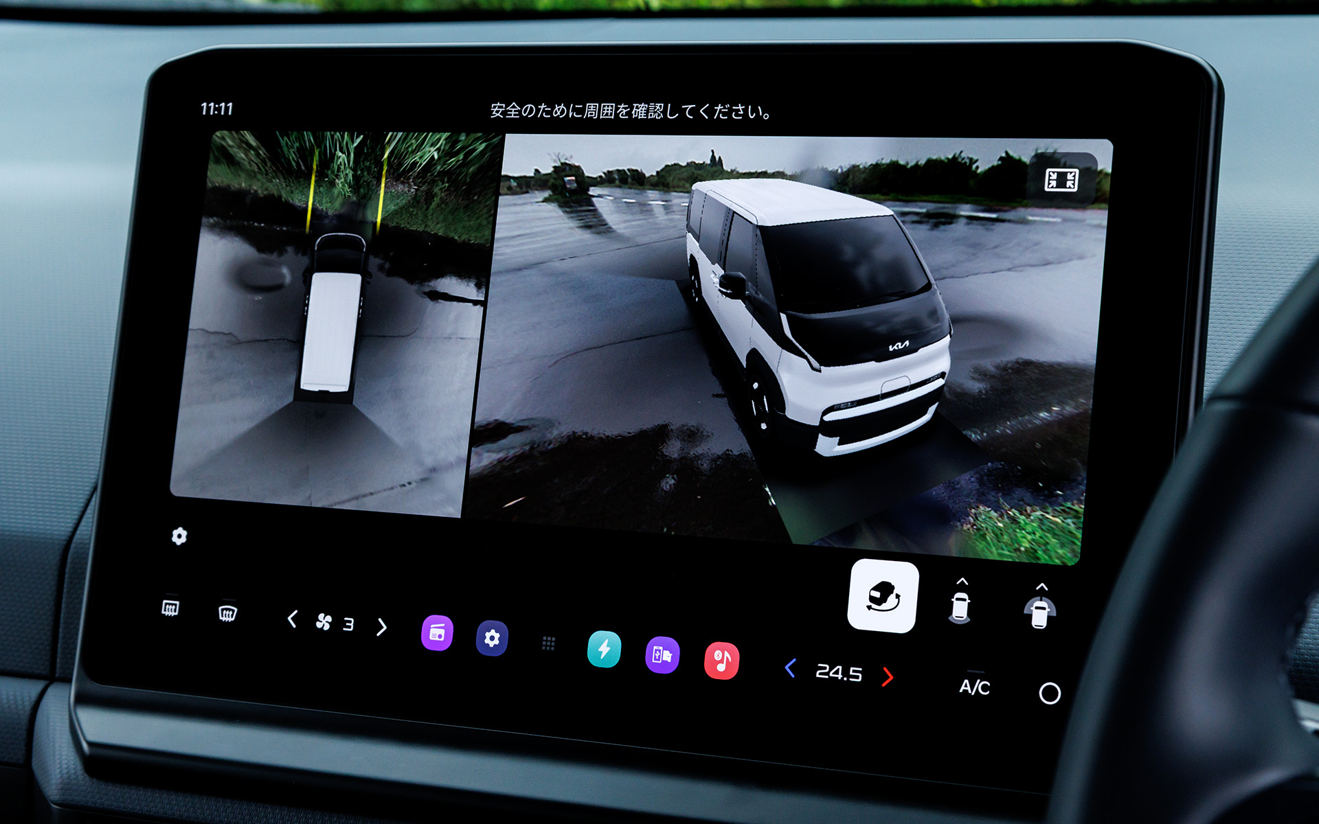 全車サラウンドビューモニターが標準装備となる