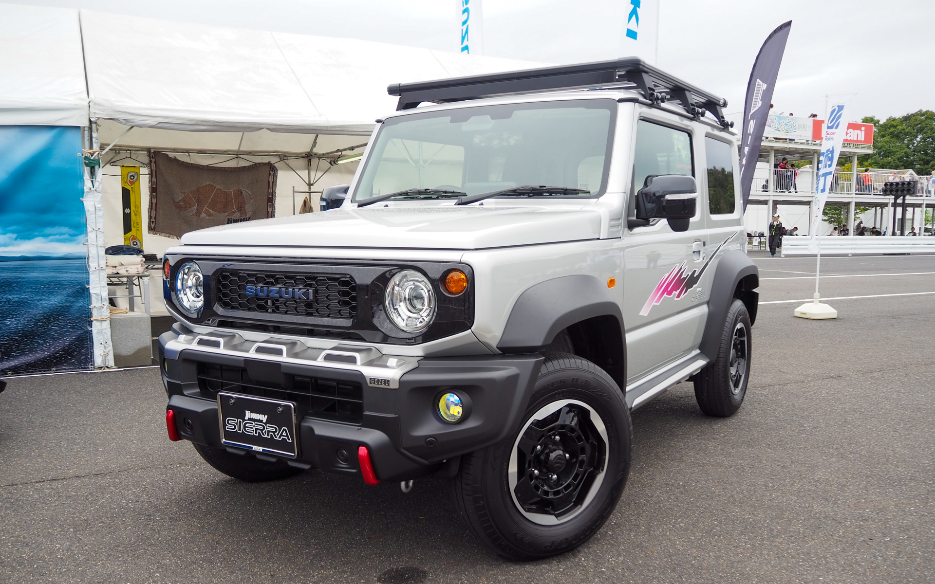 AWIN製GOZELパーツを装着した「ジムニーシエラ」