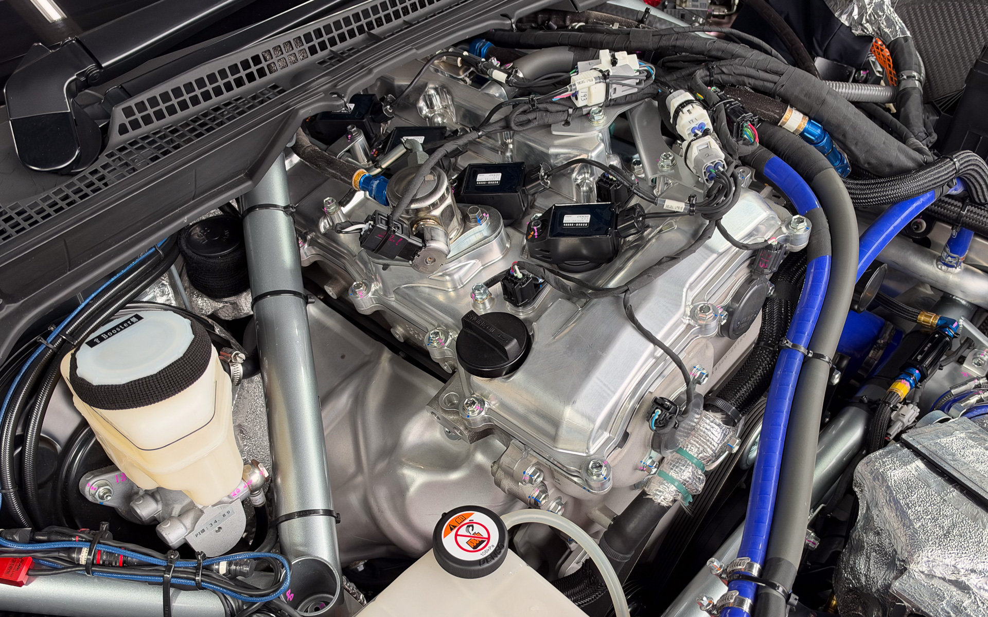 GRヤリス風Mコンセプトに搭載して開発中のG20E型ターボエンジンから、ターボを撤去したという自然吸気エンジン。岡山のレースで世界初公開された