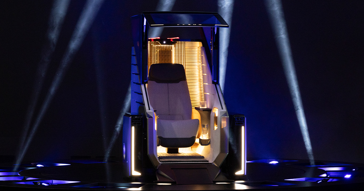 パーソナルモビリティ「LSマイクロコンセプト」（展示車への乗り込みは不可）