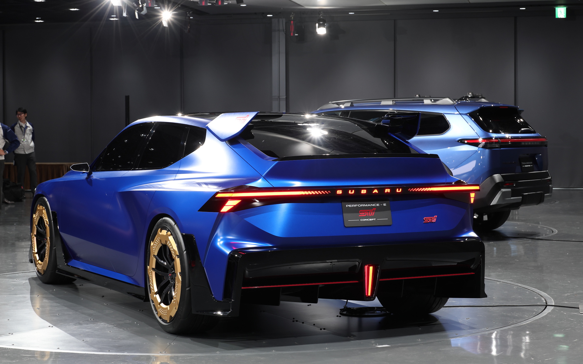 ジャパンモビリティショー2025で世界初公開された「Performance-E STI concept」をまさにコンセプトとして、今回のBEV技術検証台車がつくられた