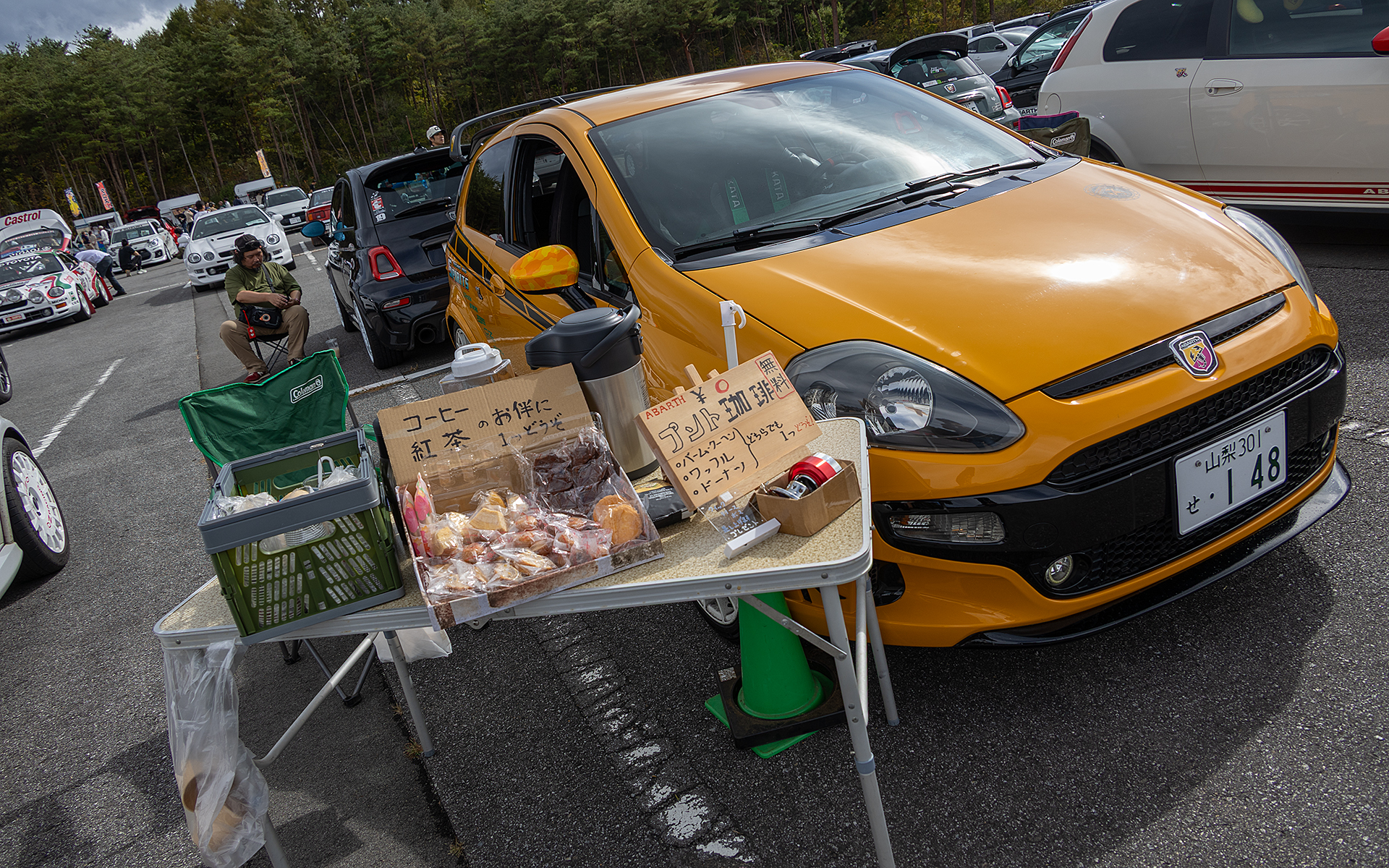 クルマを並べるだけでなく、独自のサービスを展開するなど、思い思いのスタイルでイベントを楽しんでいるようだった