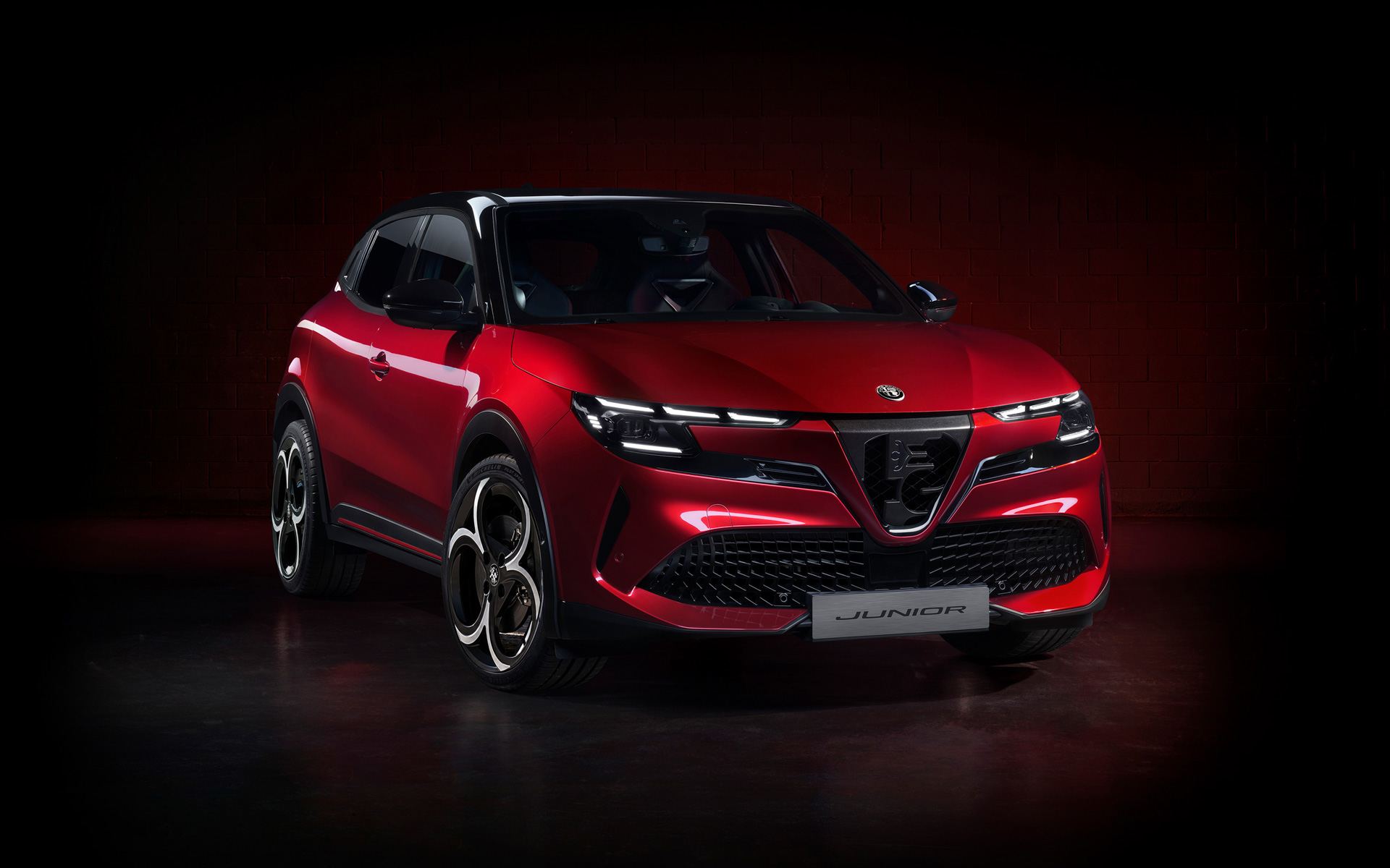 アルファ ロメオの限定車「ジュニア ピロタ バイ サベルト」