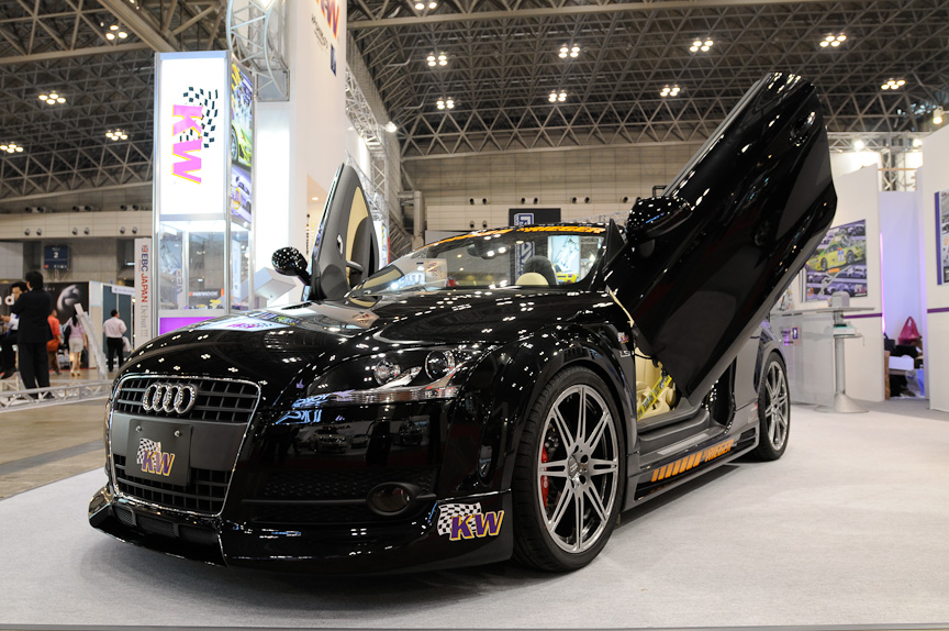 2008年の模様。カスタムされたインポートカーが勢ぞろい