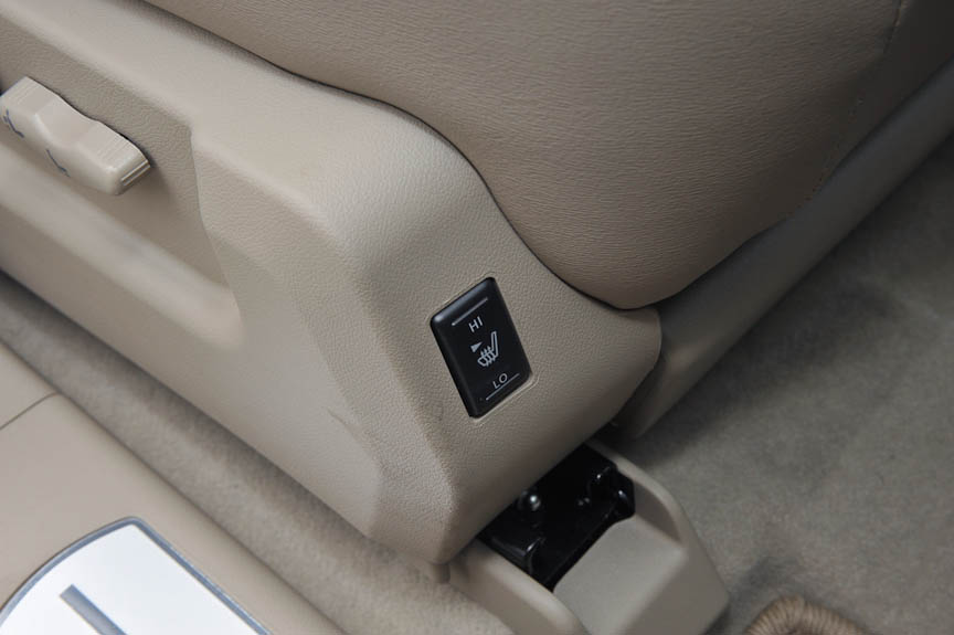 シートヒーターも装備される