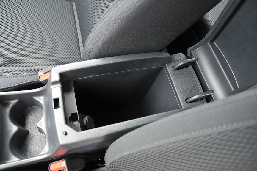 コンソールボックス。キャリーボックスはなし