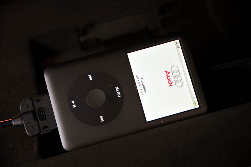 アウディ・ミュージック・インターフェイスにつないだiPod